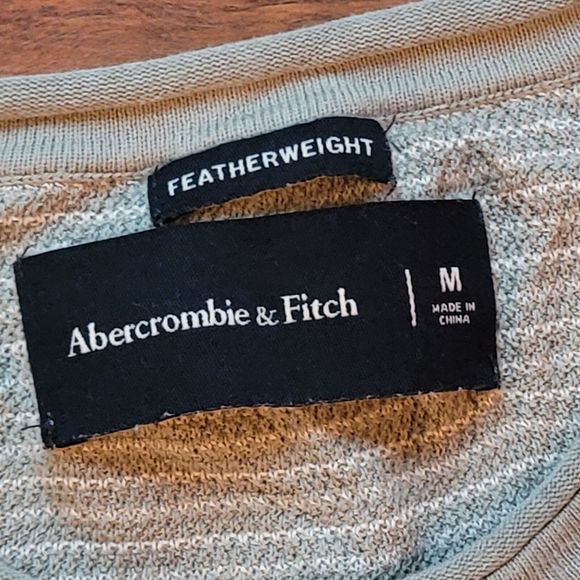 Lot Of 2 Abercrombie & Fitch Beige Green Lightweight T Shirt Top Size M - Picture 8 of 8